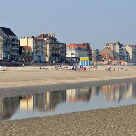 Beachside Apartment Close To De Panne 아파트