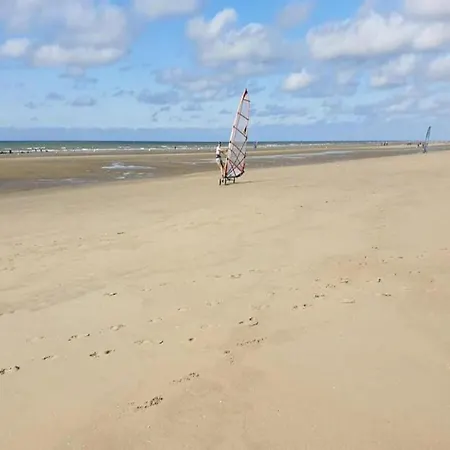 아파트 Beachside Apartment Close To De Panne 브레뒨느